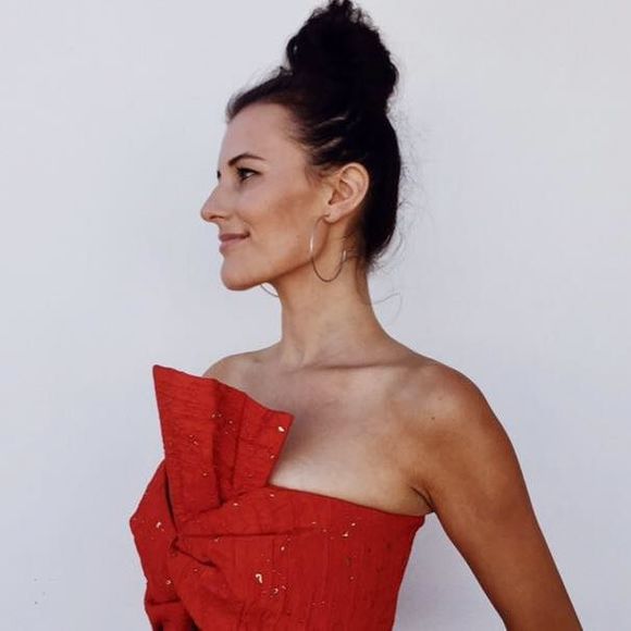 Meet your Posher, Micaela - Picture 1 of 1